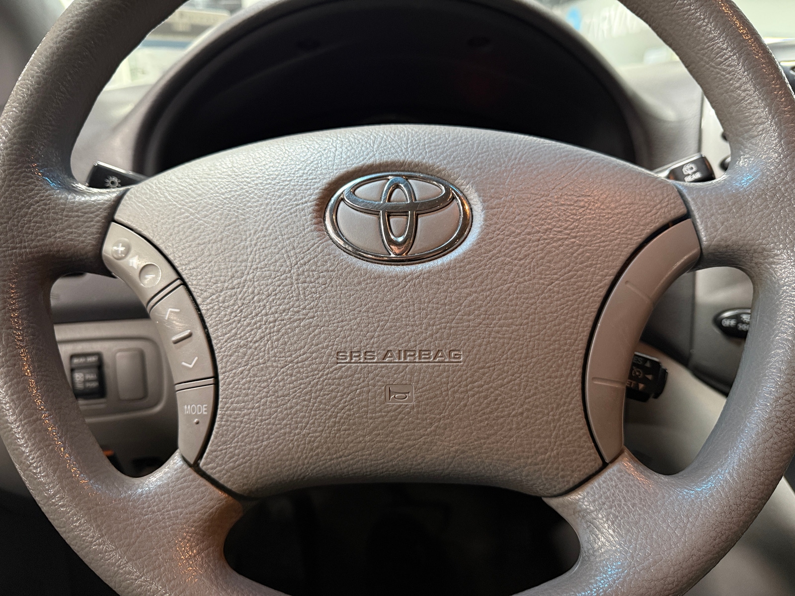 Thumbnail: 2010 Toyota Sienna - 5