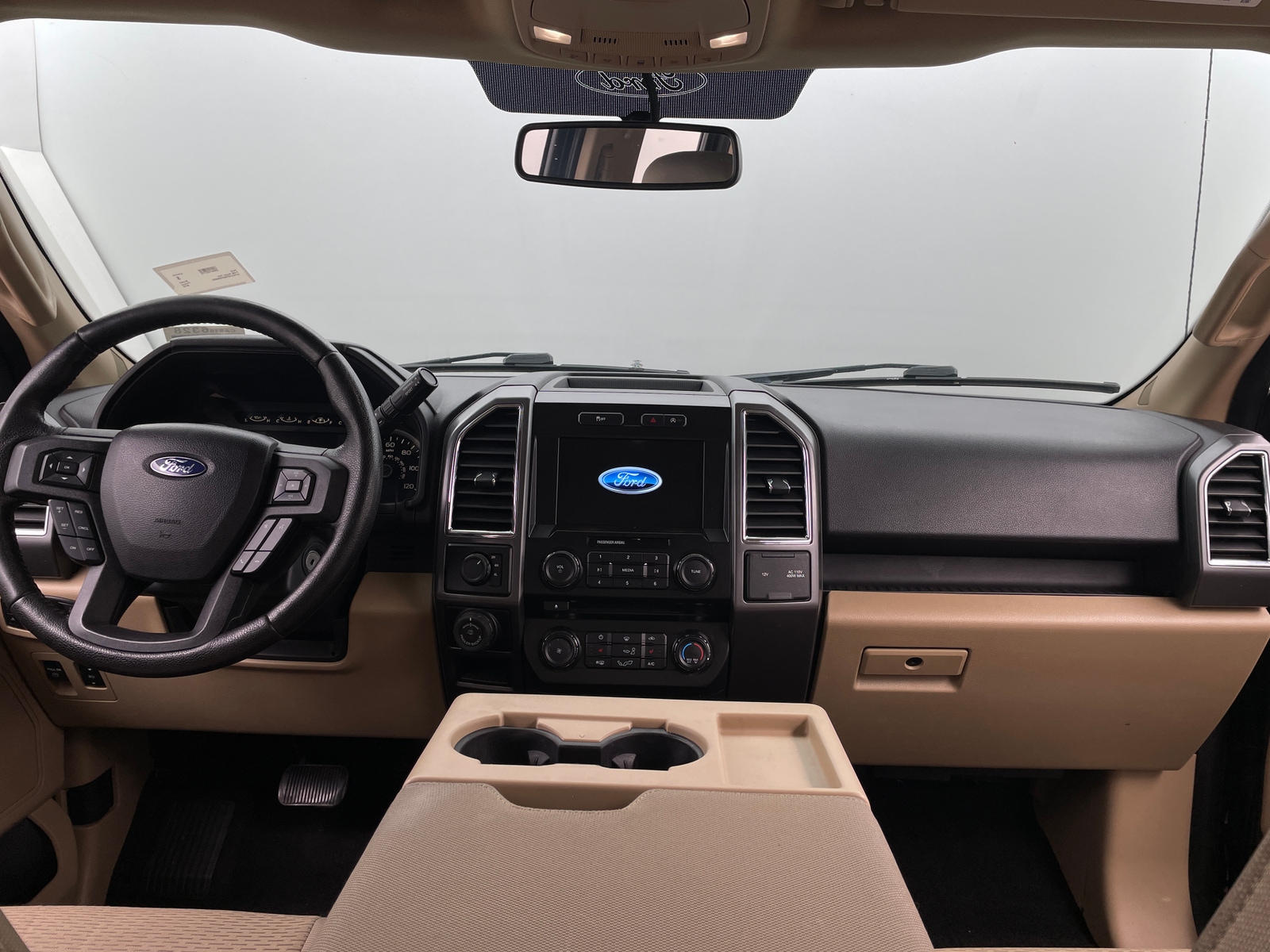 Thumbnail: 2016 Ford Econoline - 3