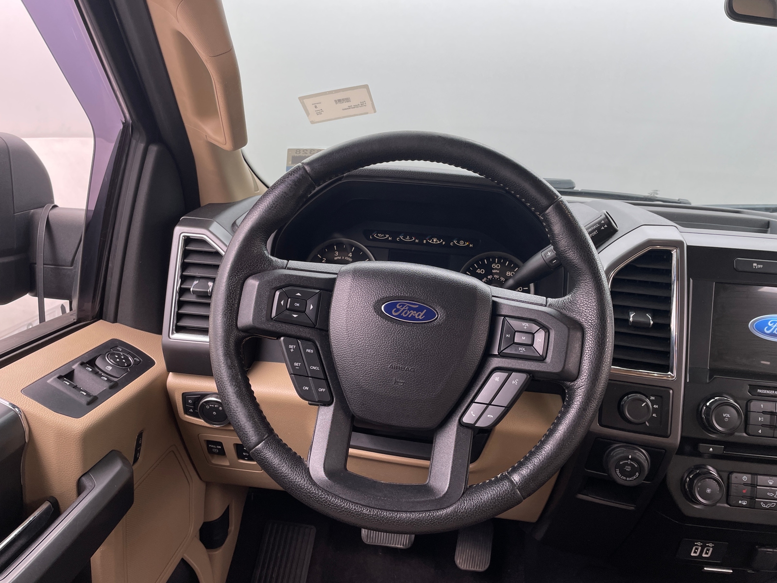 Thumbnail: 2016 Ford Econoline - 5