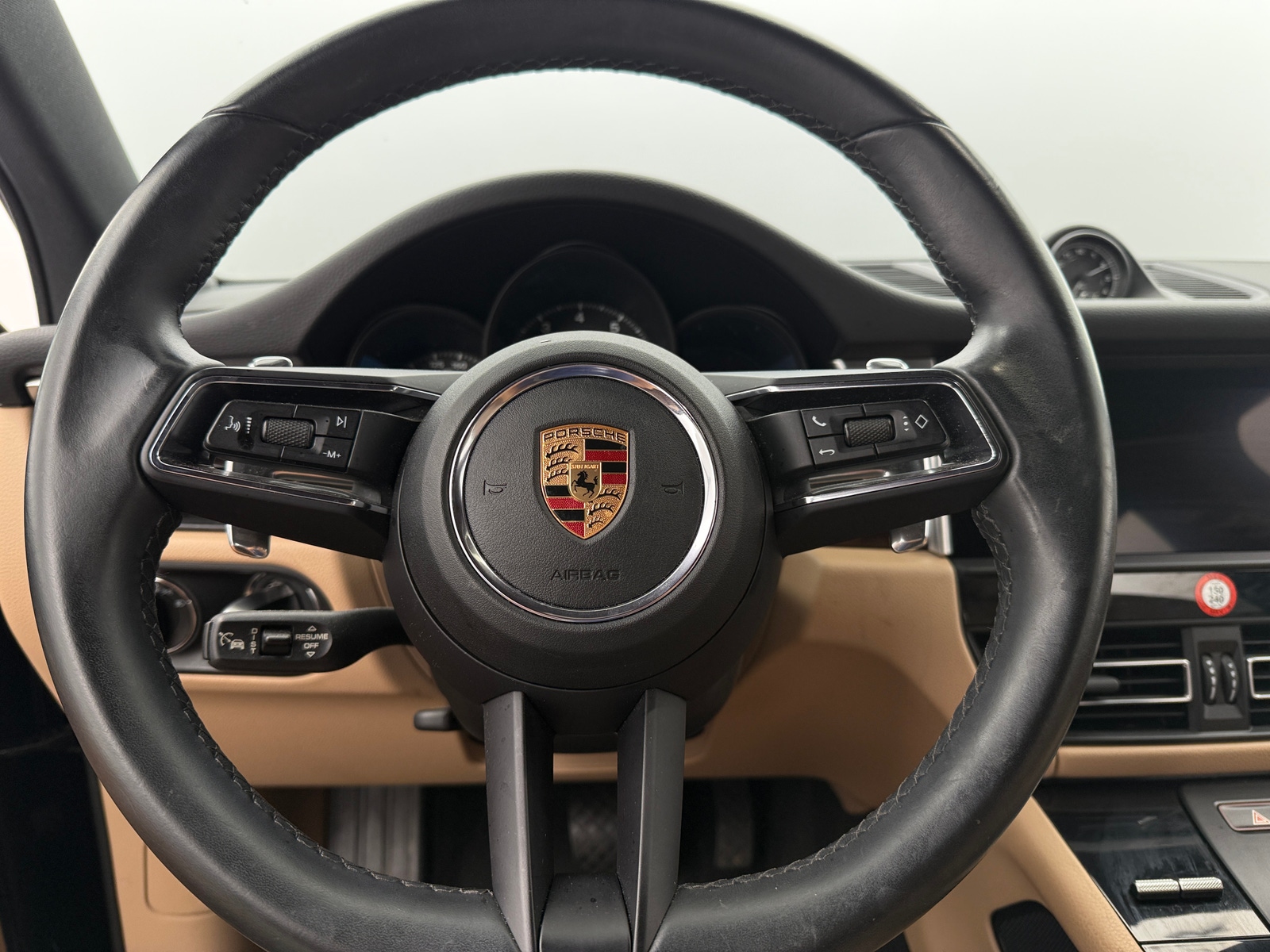 Thumbnail: 2022 Porsche Macan - 4