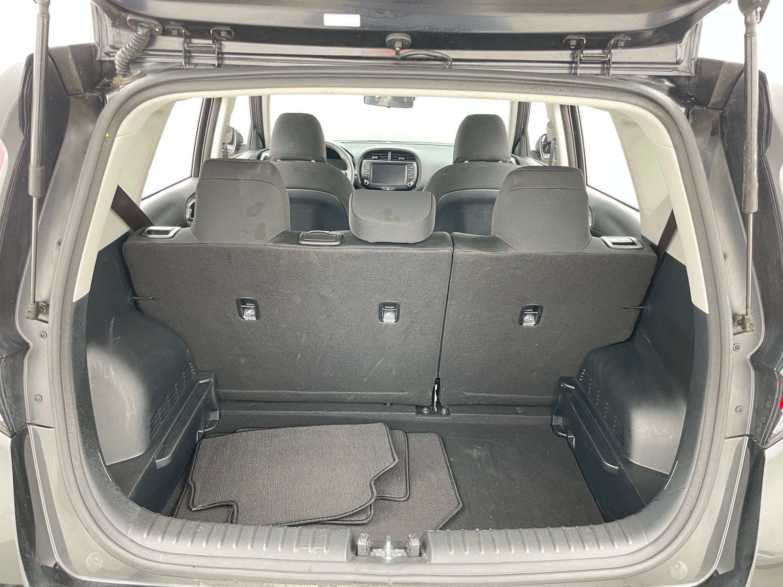 Thumbnail: 2024 Kia Soul - 7