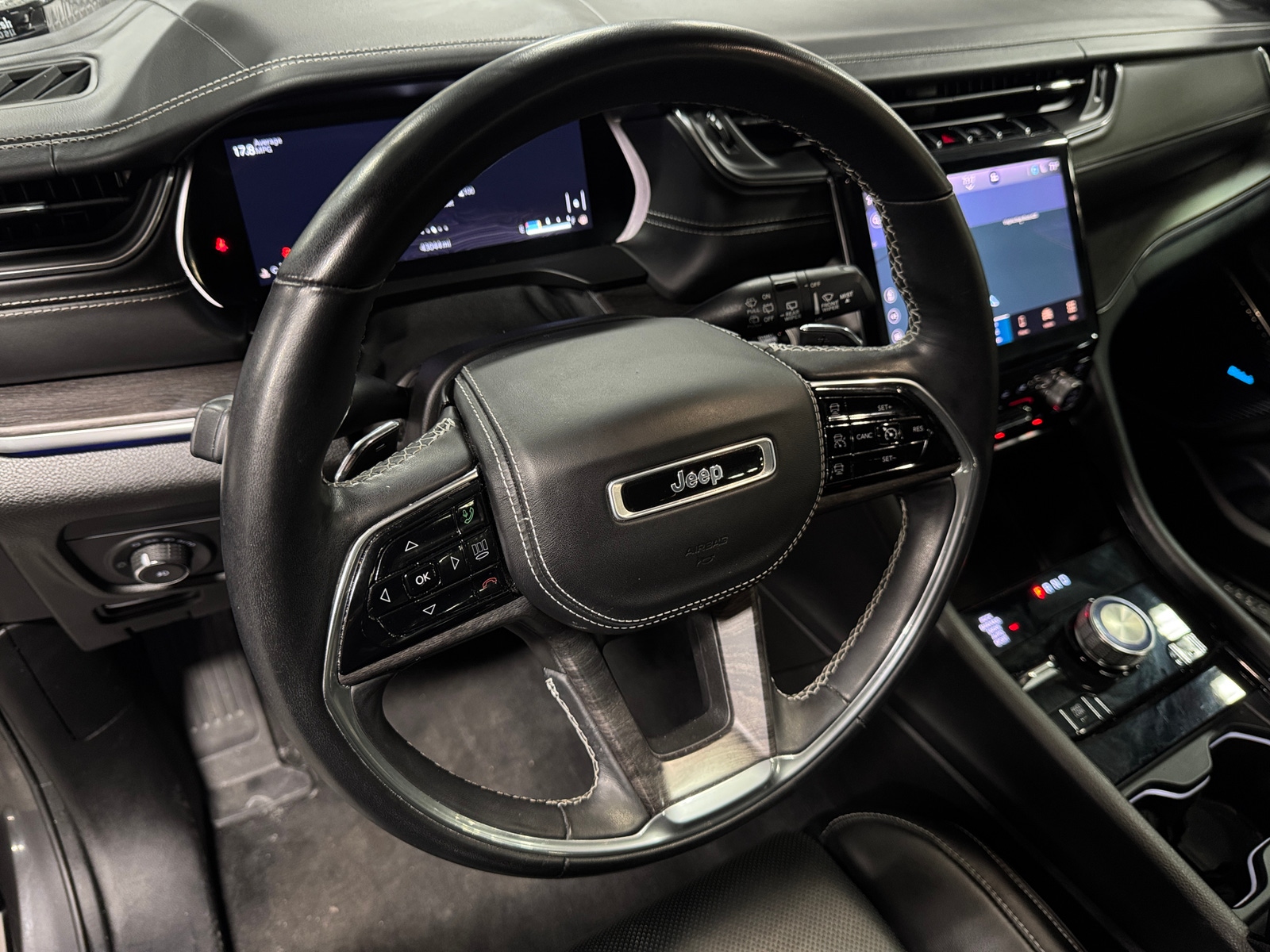 Thumbnail: 2021 Jeep Grand Cherokee L - 4