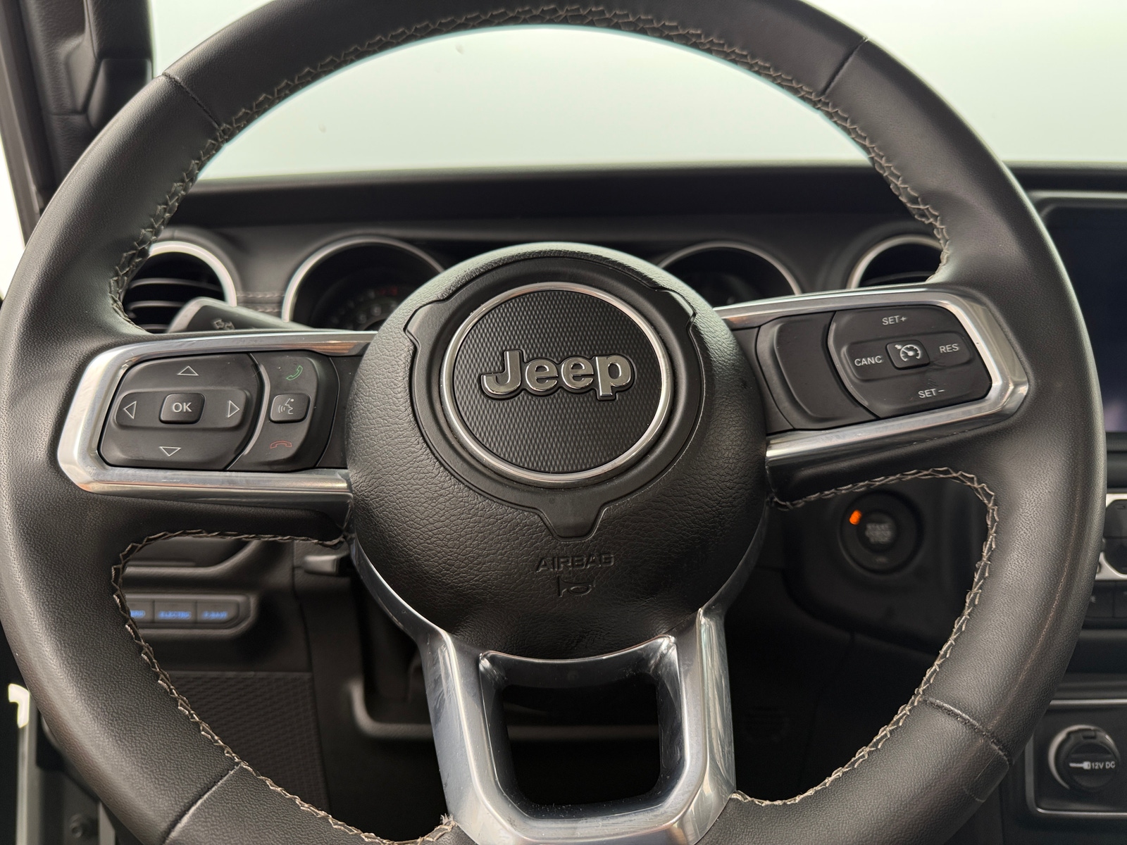 Thumbnail: 2023 Jeep Wrangler - 5