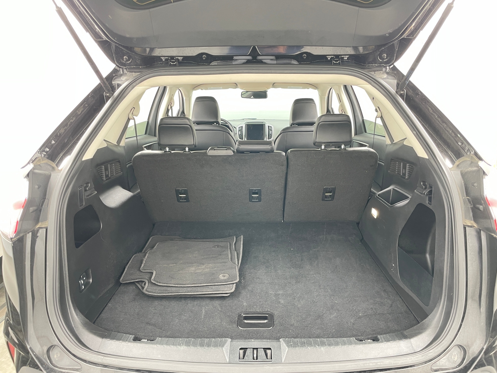 Thumbnail: 2024 Ford Edge - 6