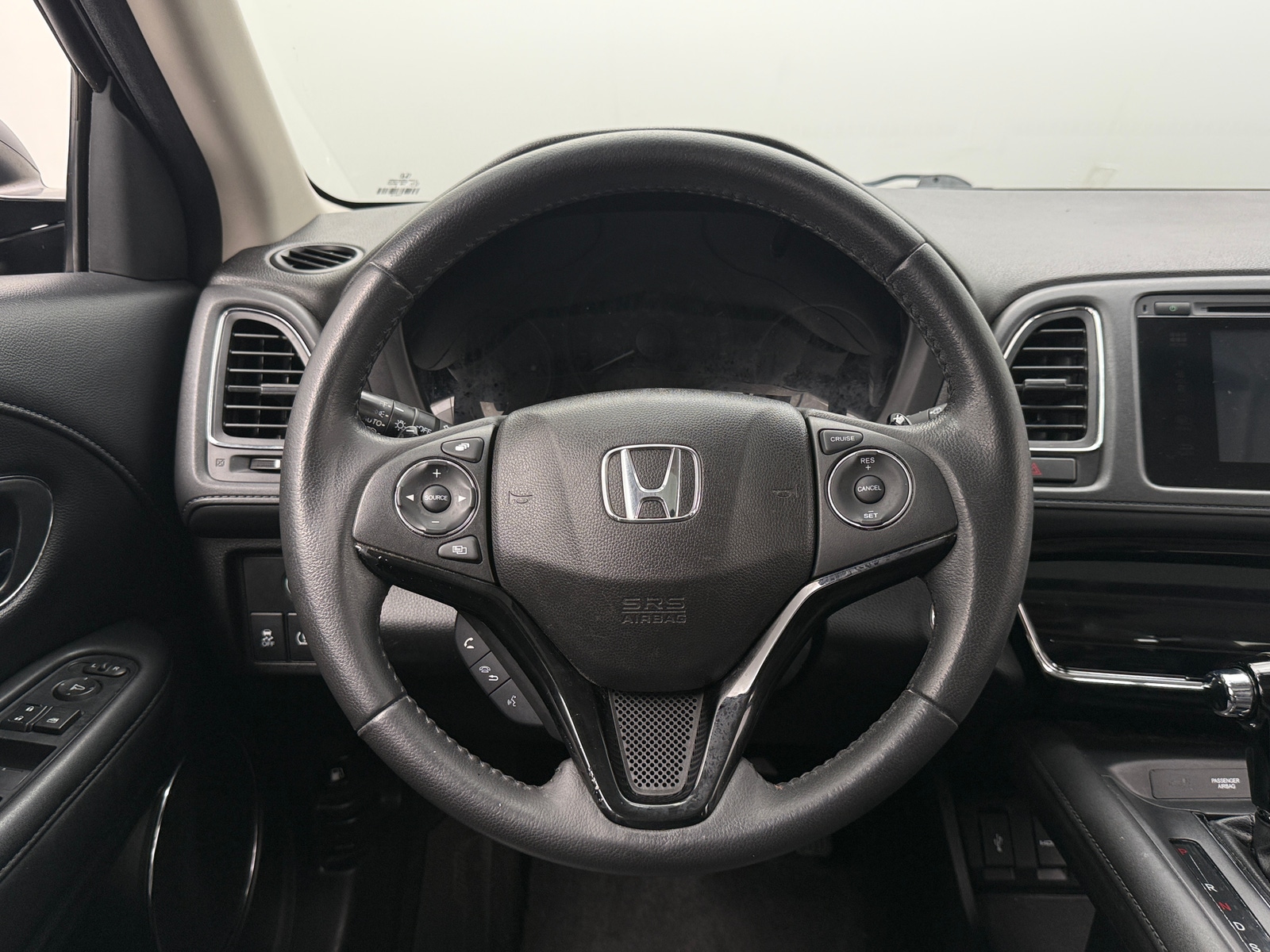 Thumbnail: 2017 Honda HR-V - 4