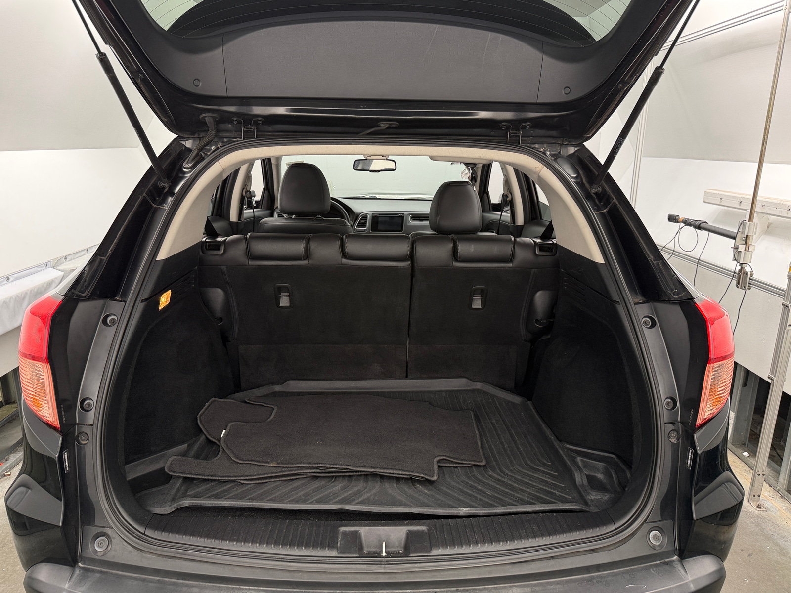 Thumbnail: 2017 Honda HR-V - 6