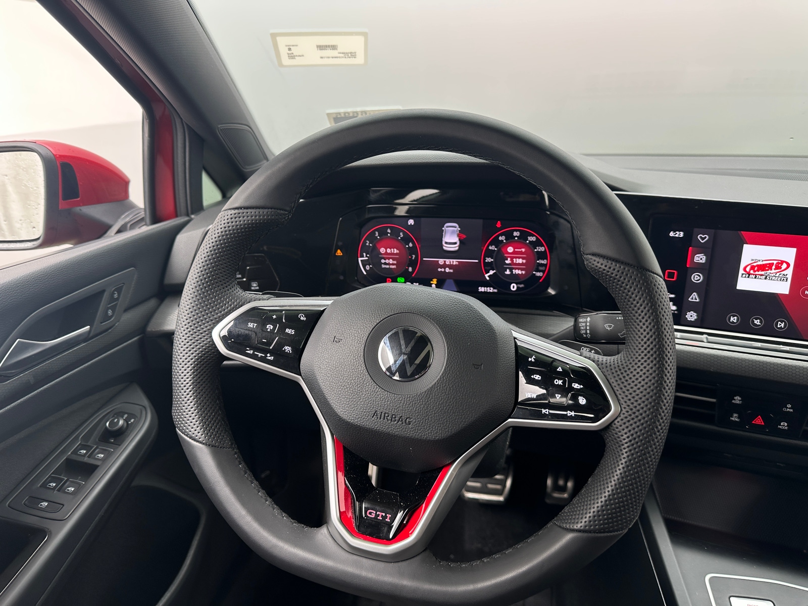 Thumbnail: 2022 Volkswagen Golf - 5