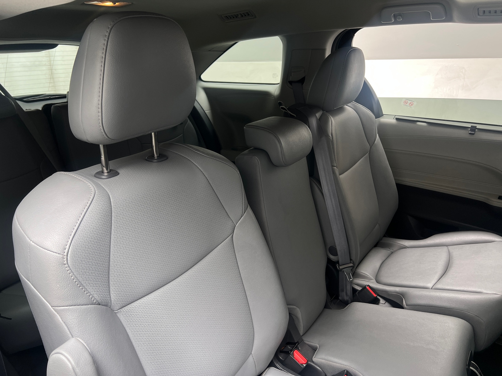 Thumbnail: 2023 Toyota Sienna - 5