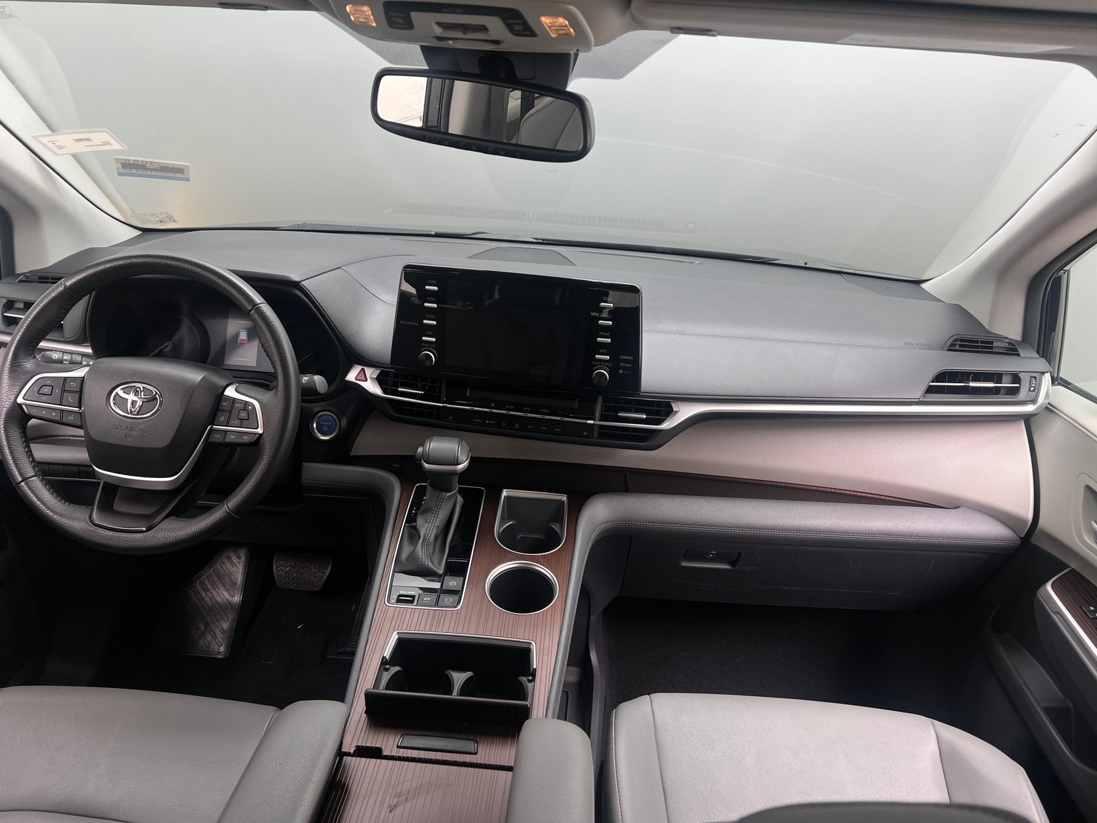 Thumbnail: 2023 Toyota Sienna - 2