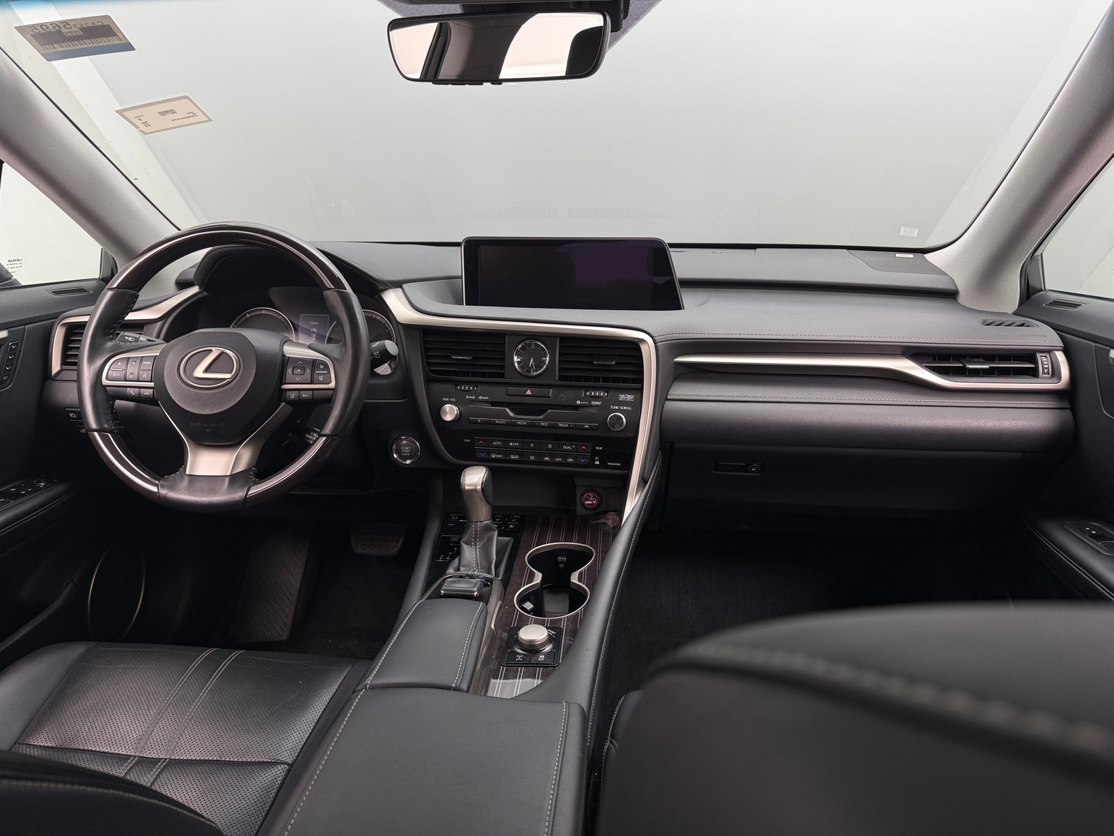 Thumbnail: 2018 Lexus RX - 3