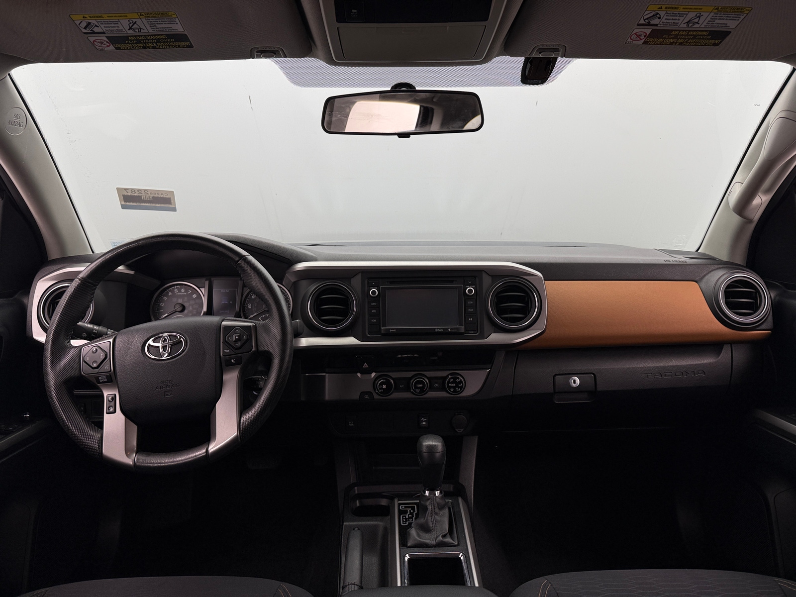 Thumbnail: 2016 Toyota Tacoma - 3