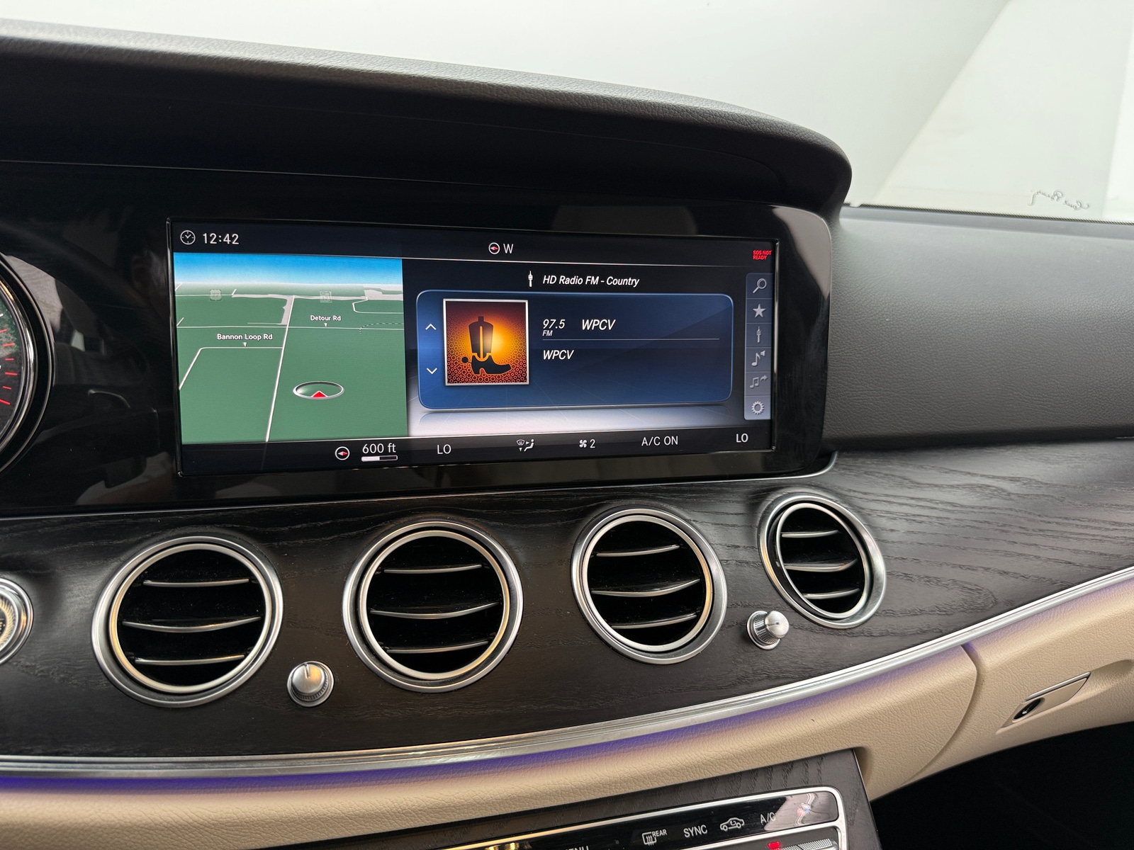 Thumbnail: 2018 Mercedes-Benz E-Class - 3