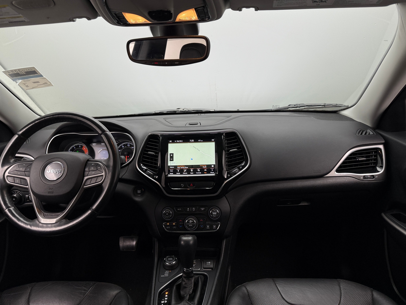 Thumbnail: 2019 Jeep Cherokee - 2