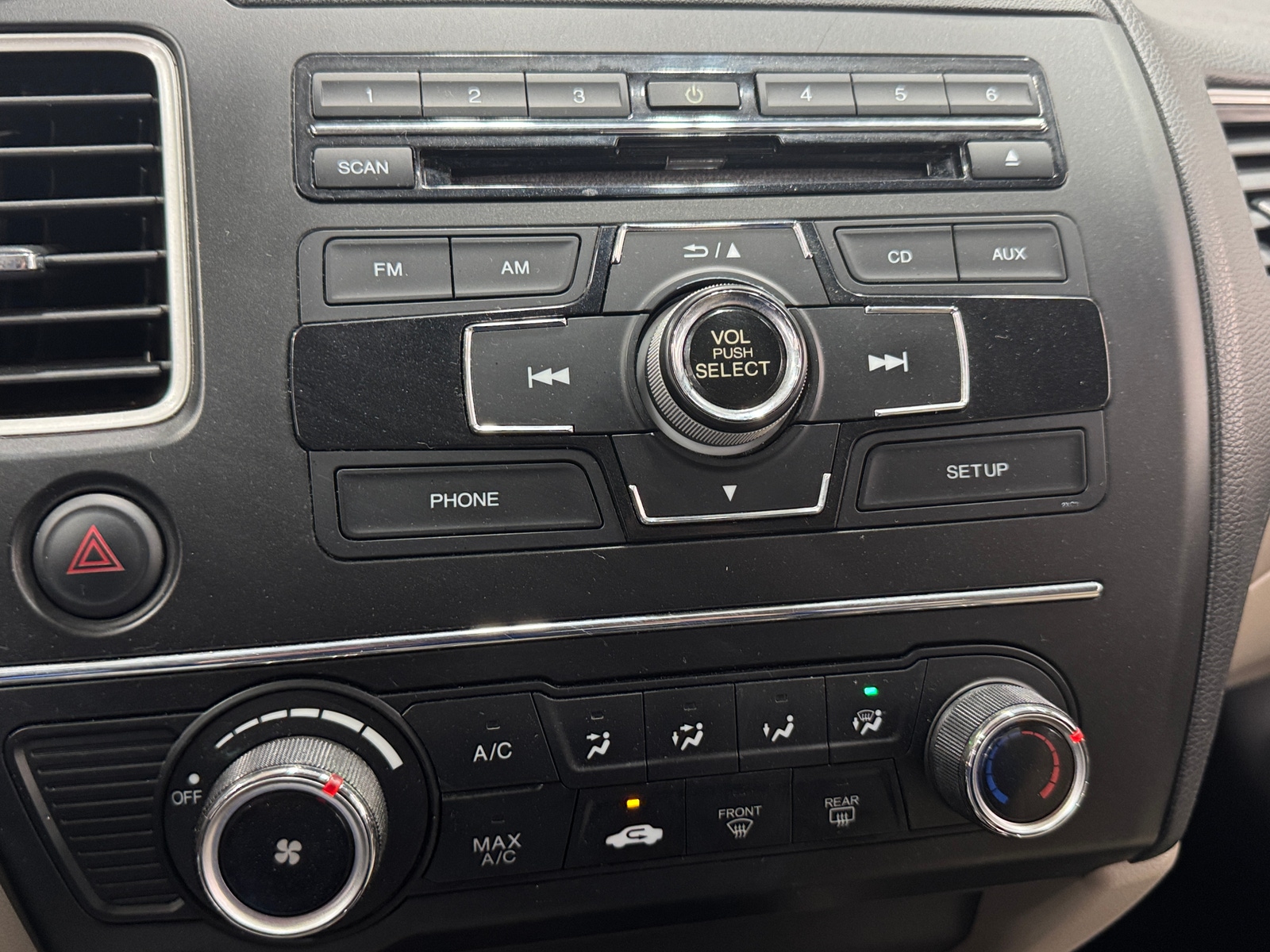 Thumbnail: 2014 Honda Civic - 4