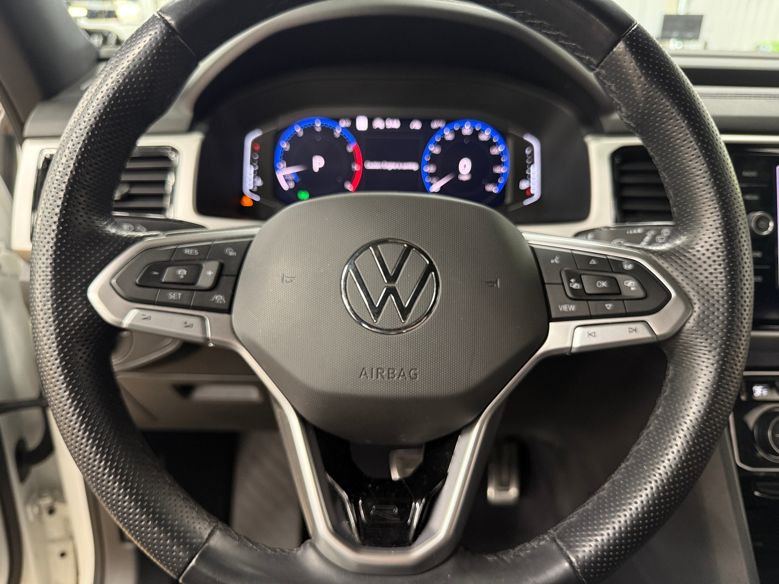 Thumbnail: 2021 Volkswagen Atlas - 4