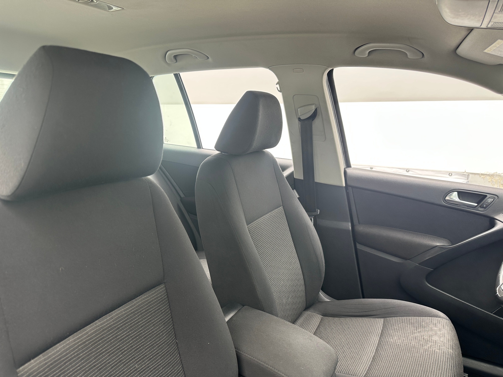 Thumbnail: 2017 Volkswagen Tiguan - 2
