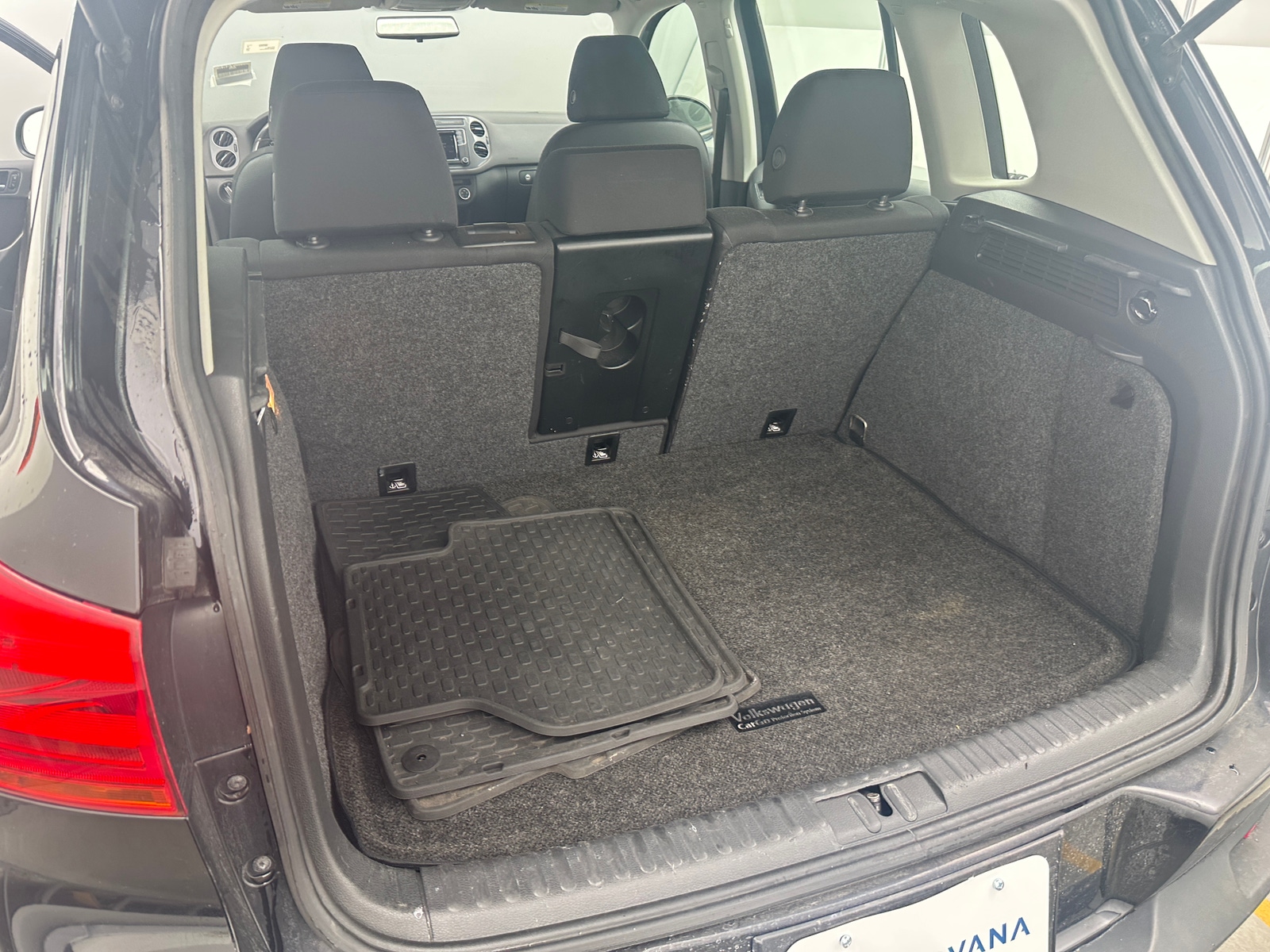 Thumbnail: 2017 Volkswagen Tiguan - 7