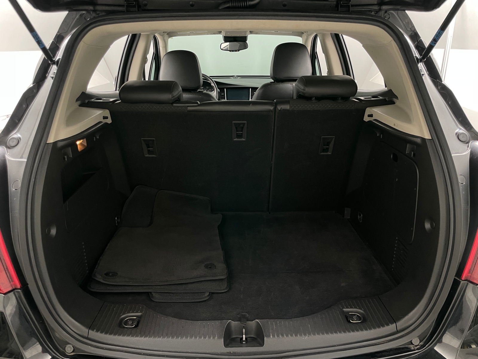 Thumbnail: 2017 Buick Encore - 7