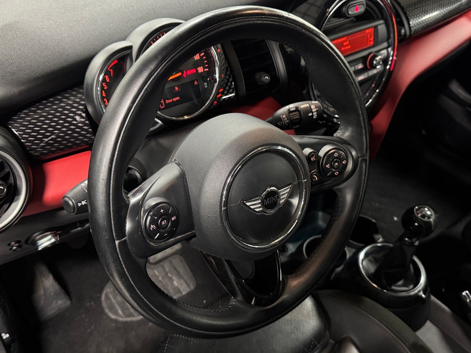 Thumbnail: 2014 MINI Cooper Hardtop - 4