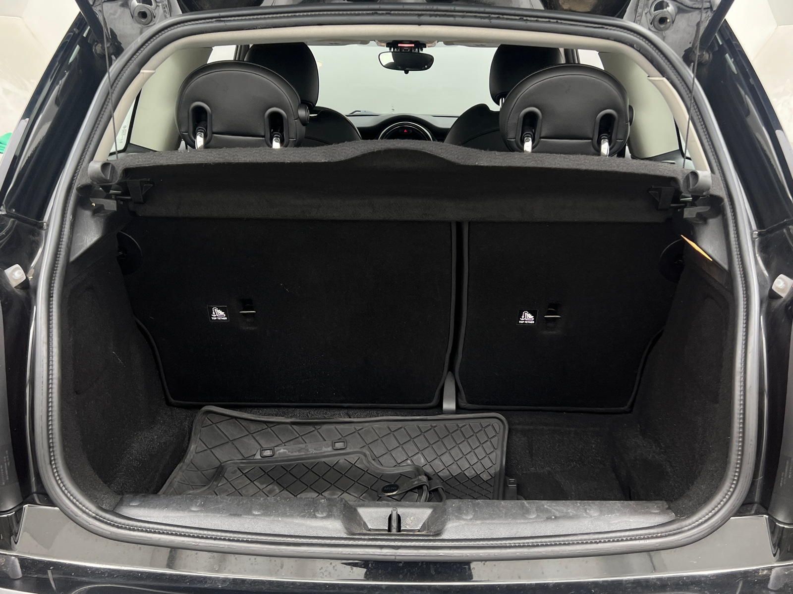 Thumbnail: 2014 MINI Cooper Hardtop - 6