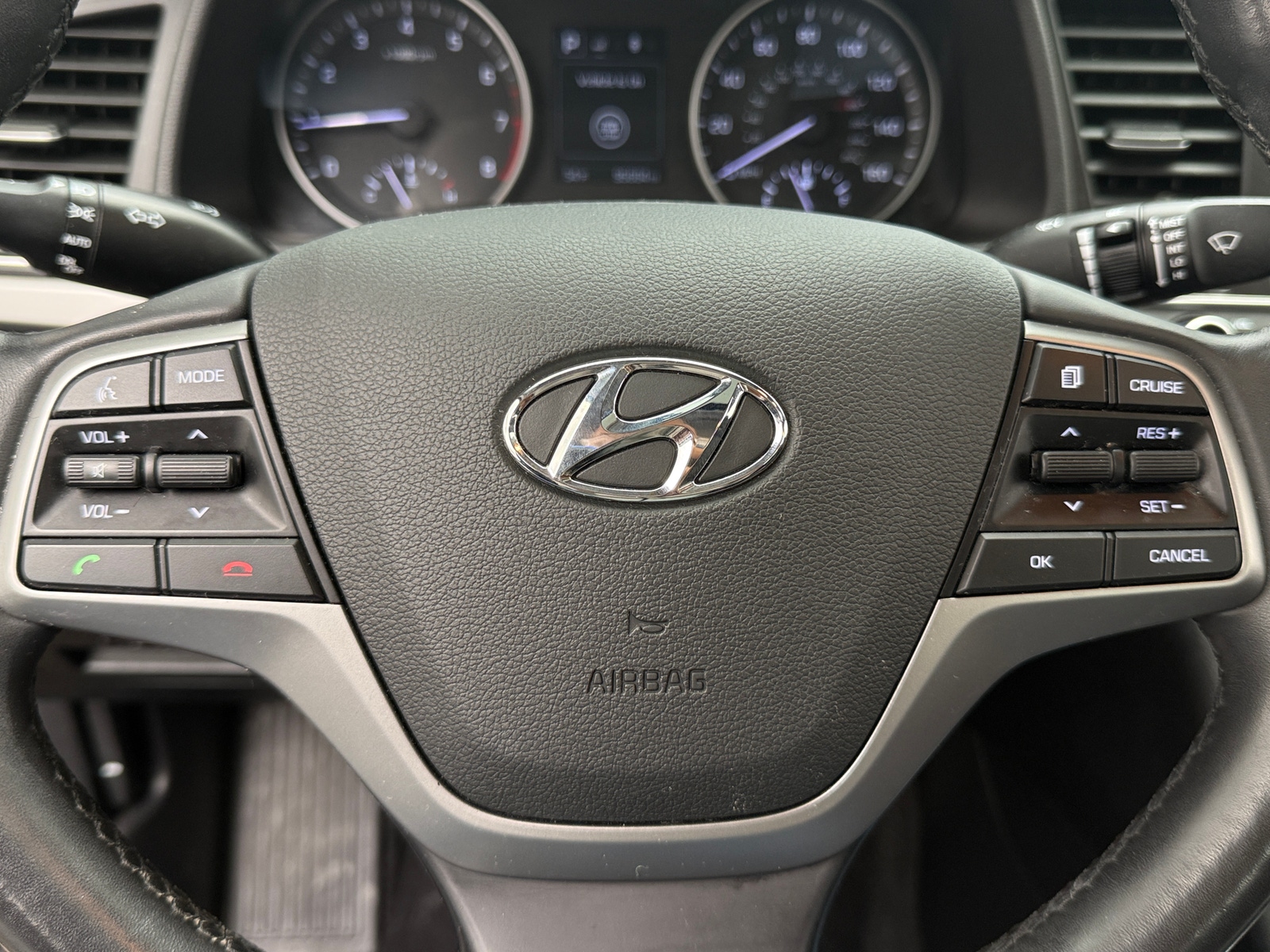 Thumbnail: 2017 Hyundai Elantra - 5