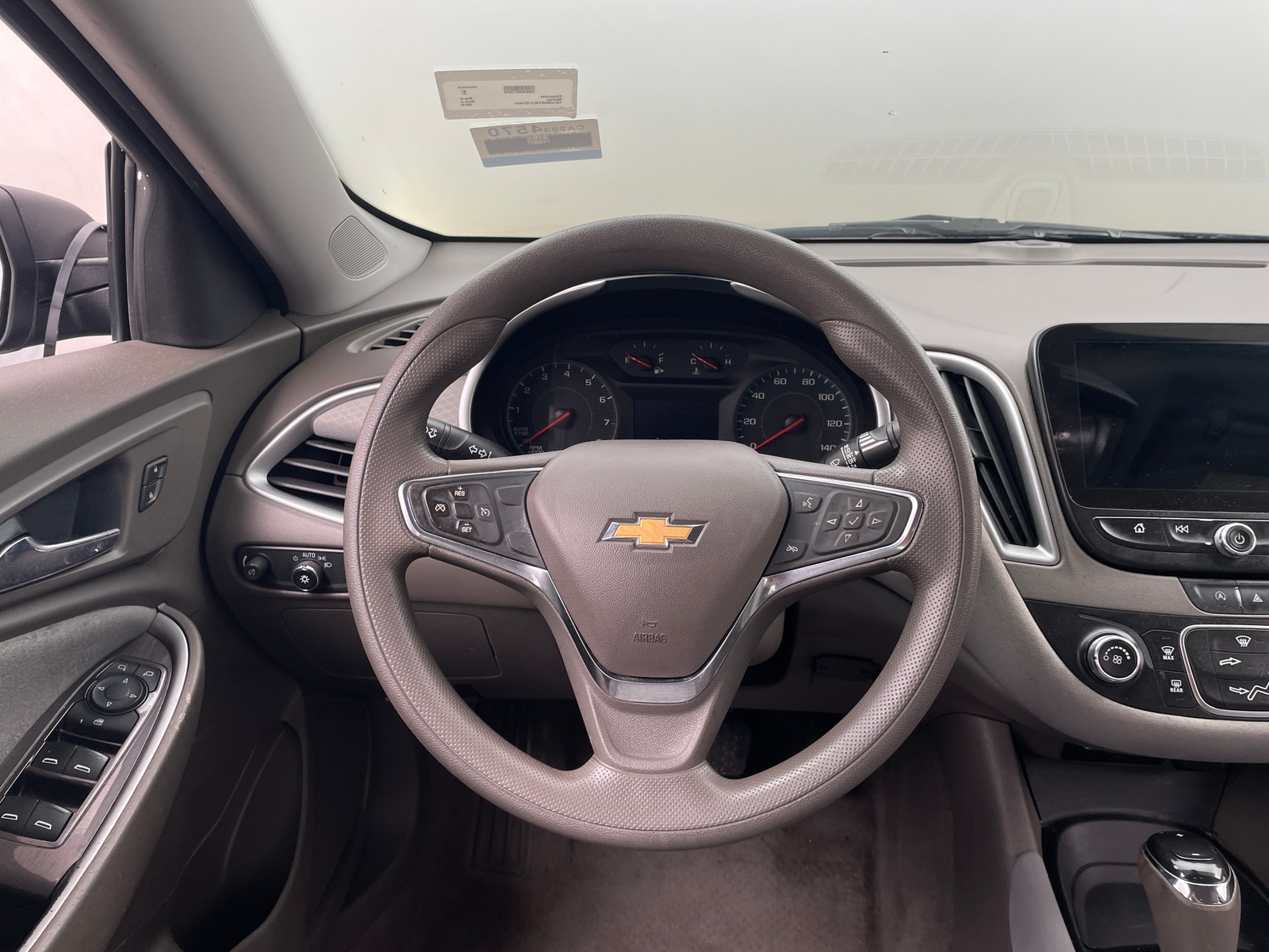 Thumbnail: 2020 Chevrolet Malibu - 5