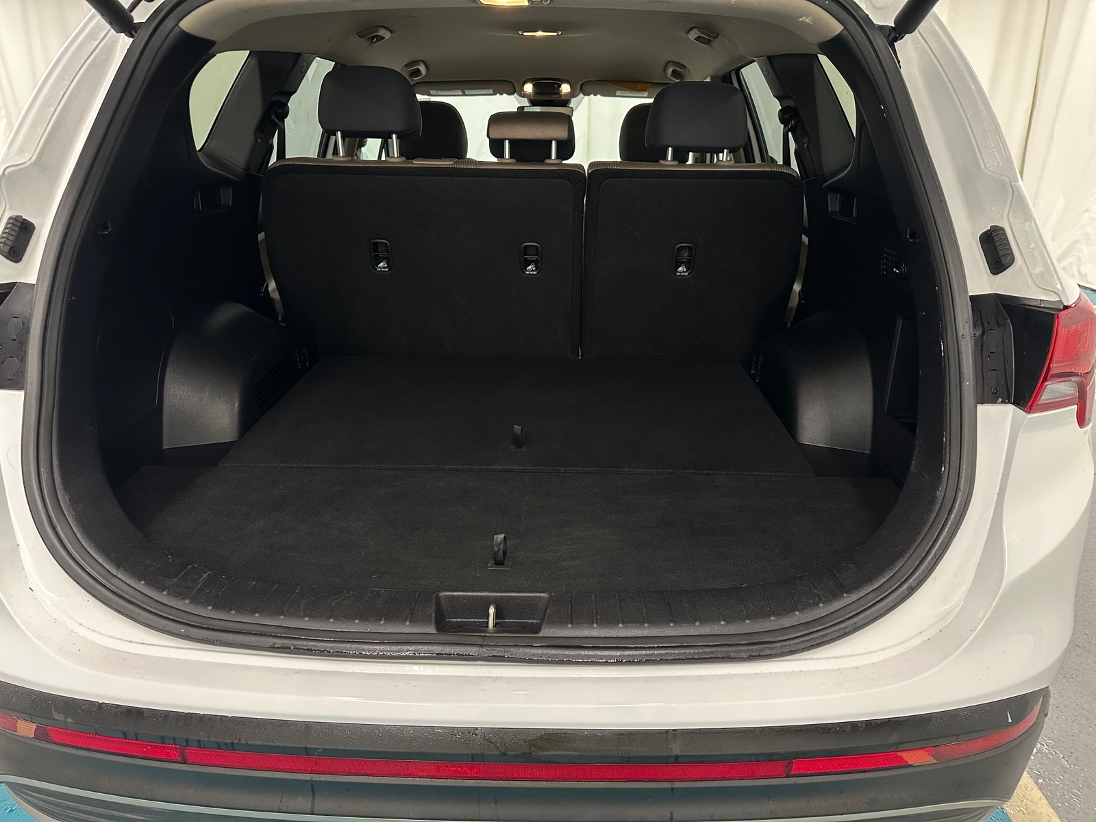 Thumbnail: 2023 Hyundai Santa Fe - 7