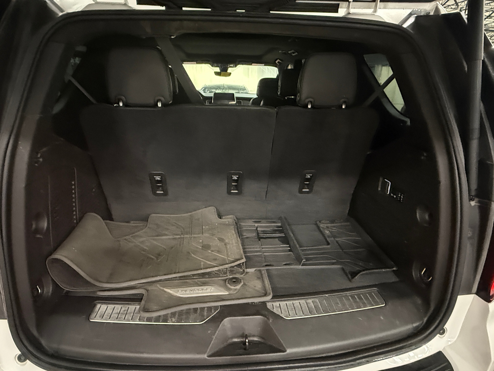 Thumbnail: 2021 Chevrolet Tahoe - 6