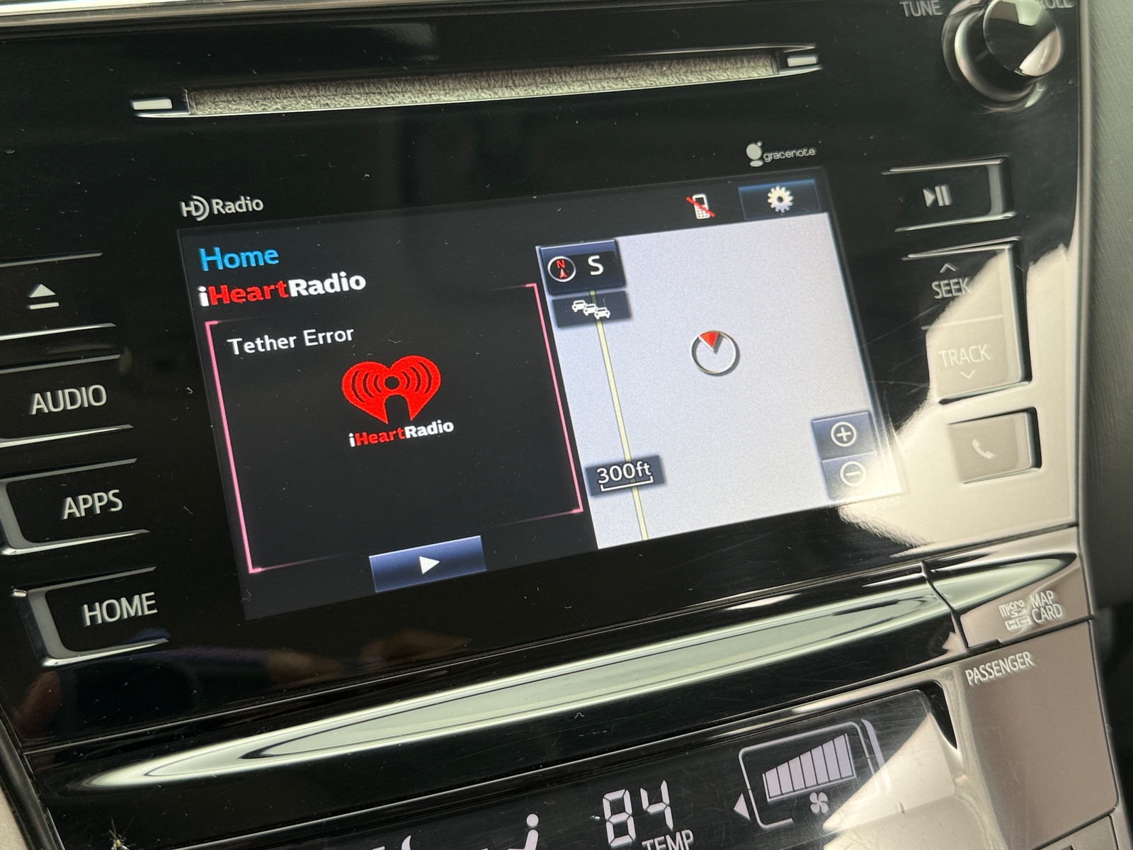 Thumbnail: 2015 Toyota Prius v - 3