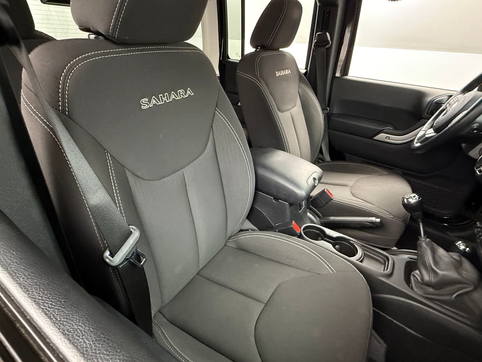 Thumbnail: 2017 Jeep Wrangler - 2