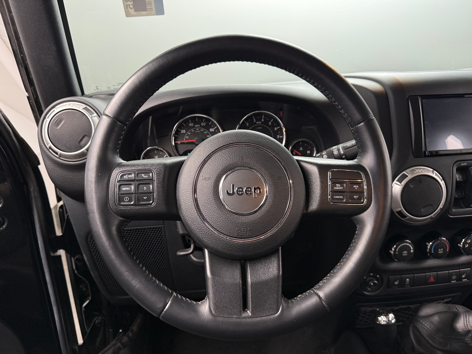 Thumbnail: 2017 Jeep Wrangler - 5