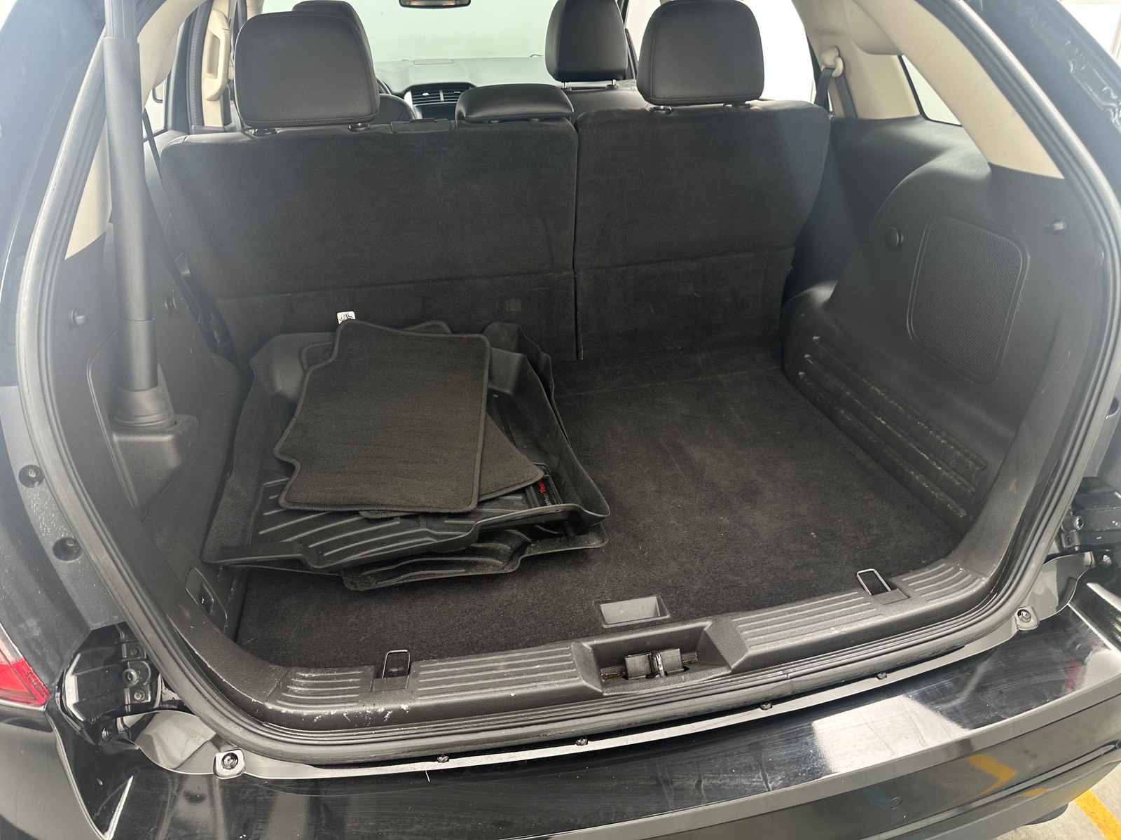 Thumbnail: 2014 Ford Edge - 6
