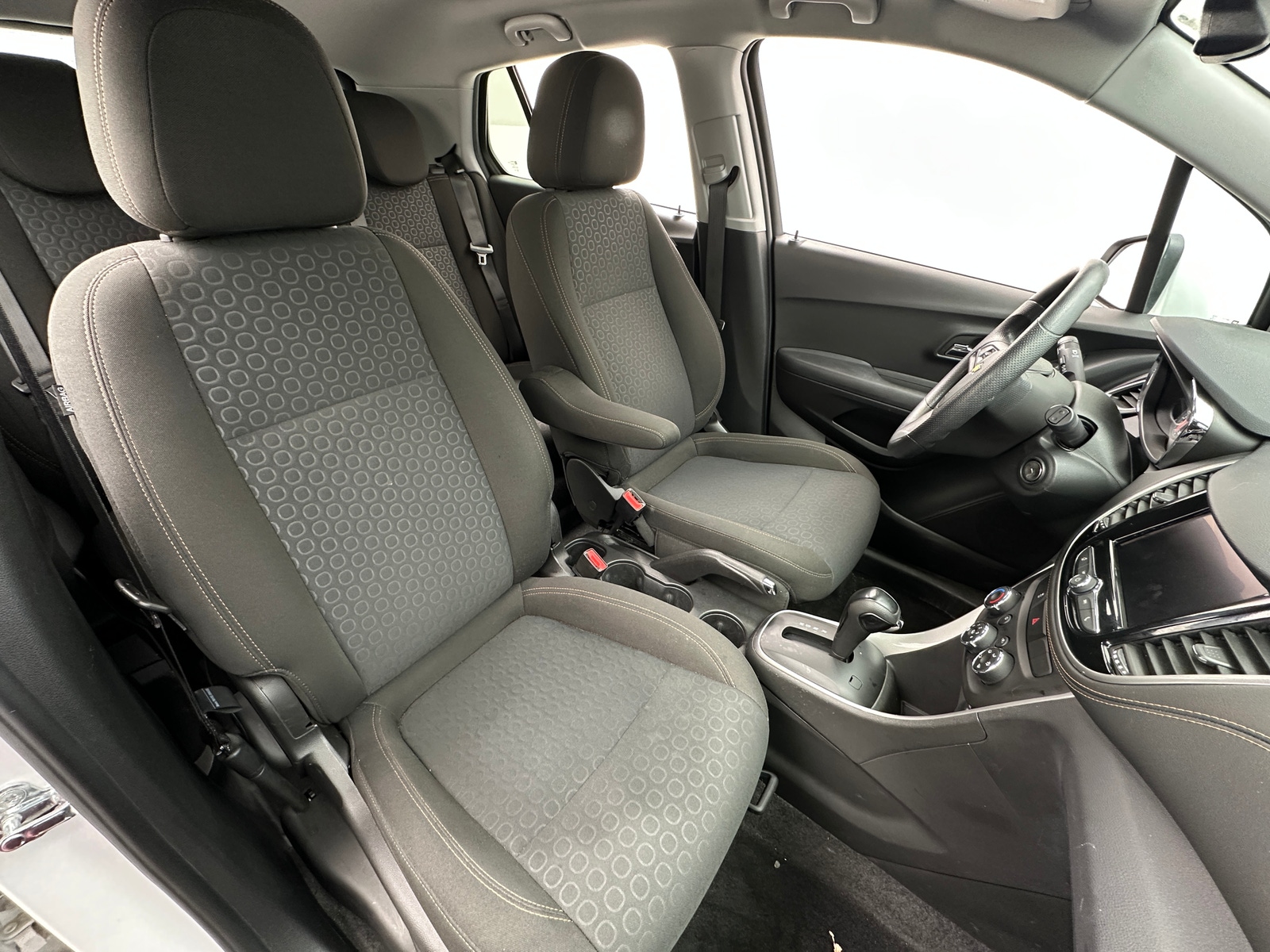 Thumbnail: 2020 Chevrolet Trax - 2