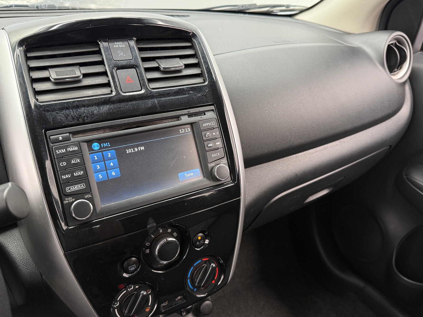 Thumbnail: 2017 Nissan Versa - 4