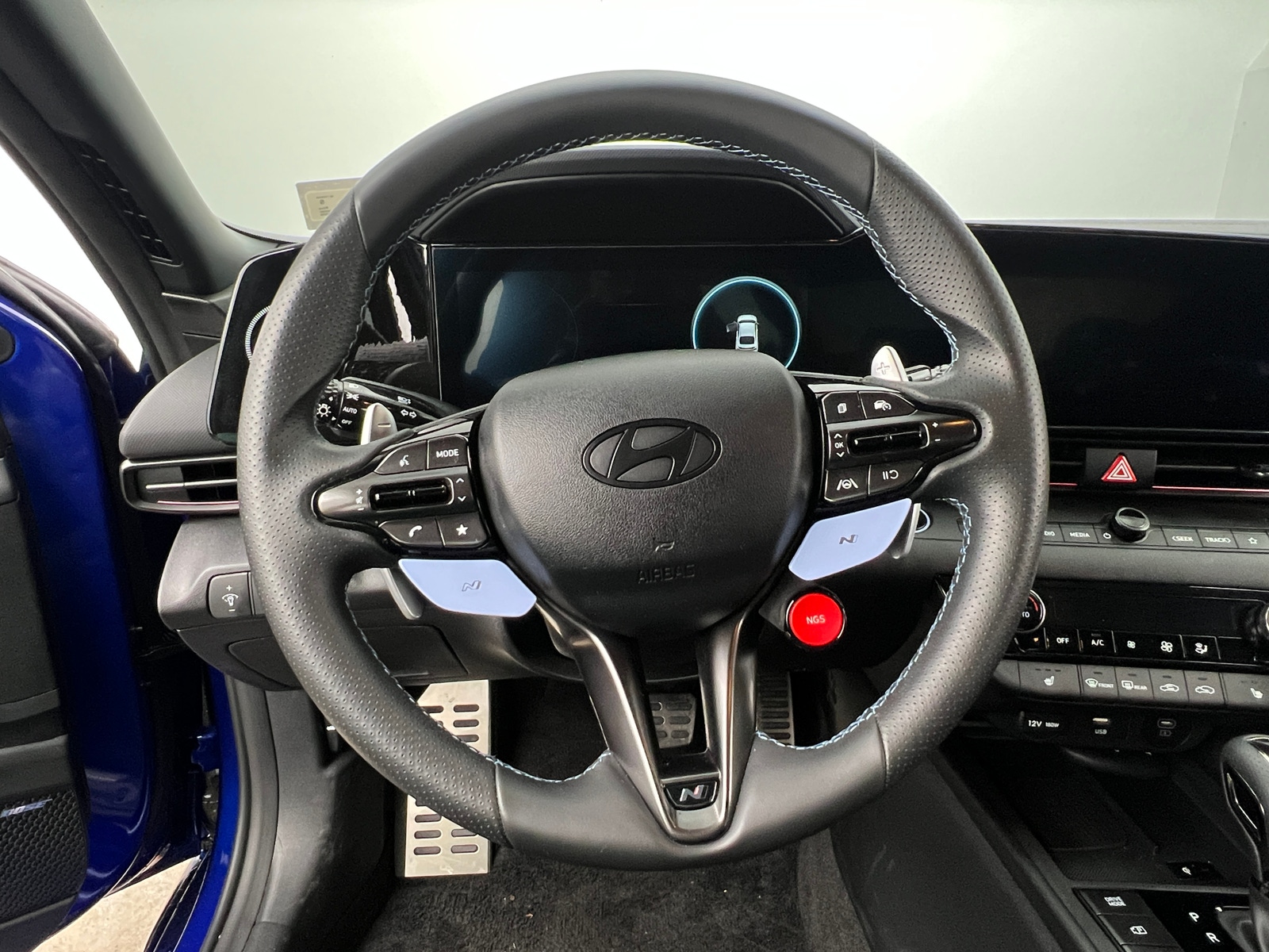 Thumbnail: 2025 Hyundai Elantra - 4
