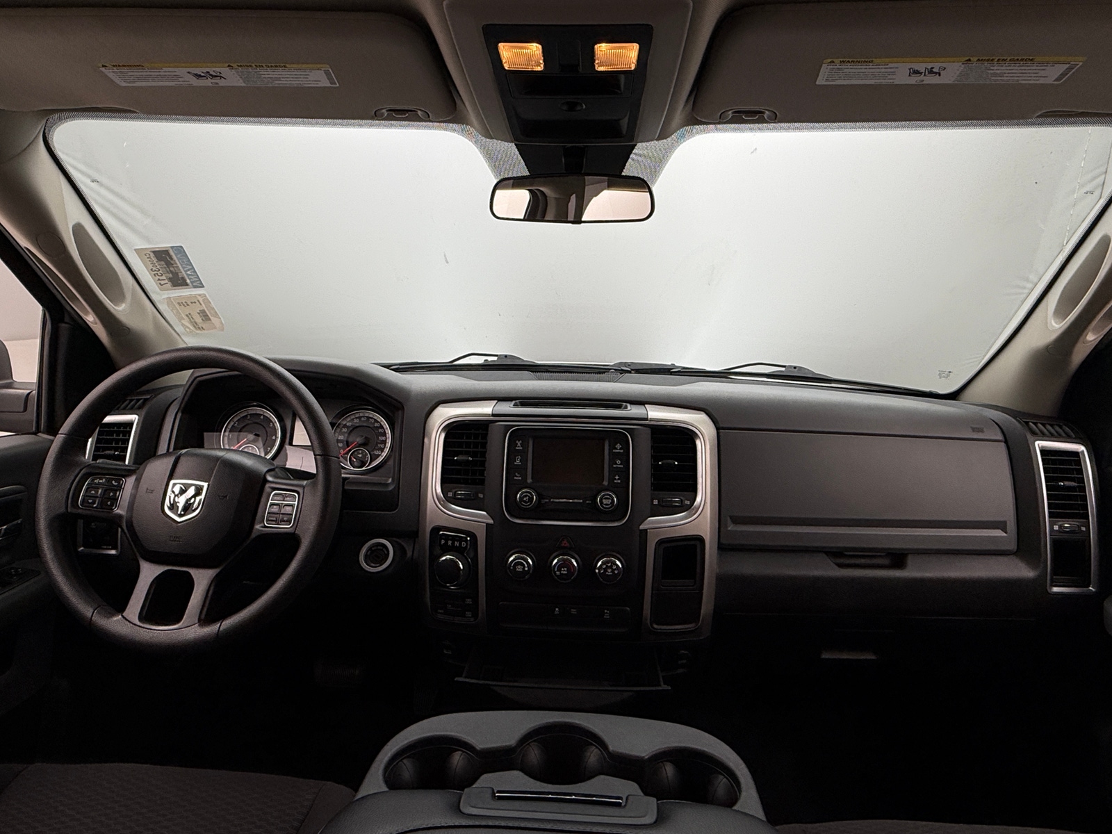Thumbnail: 2020 RAM 1500 Classic - 3