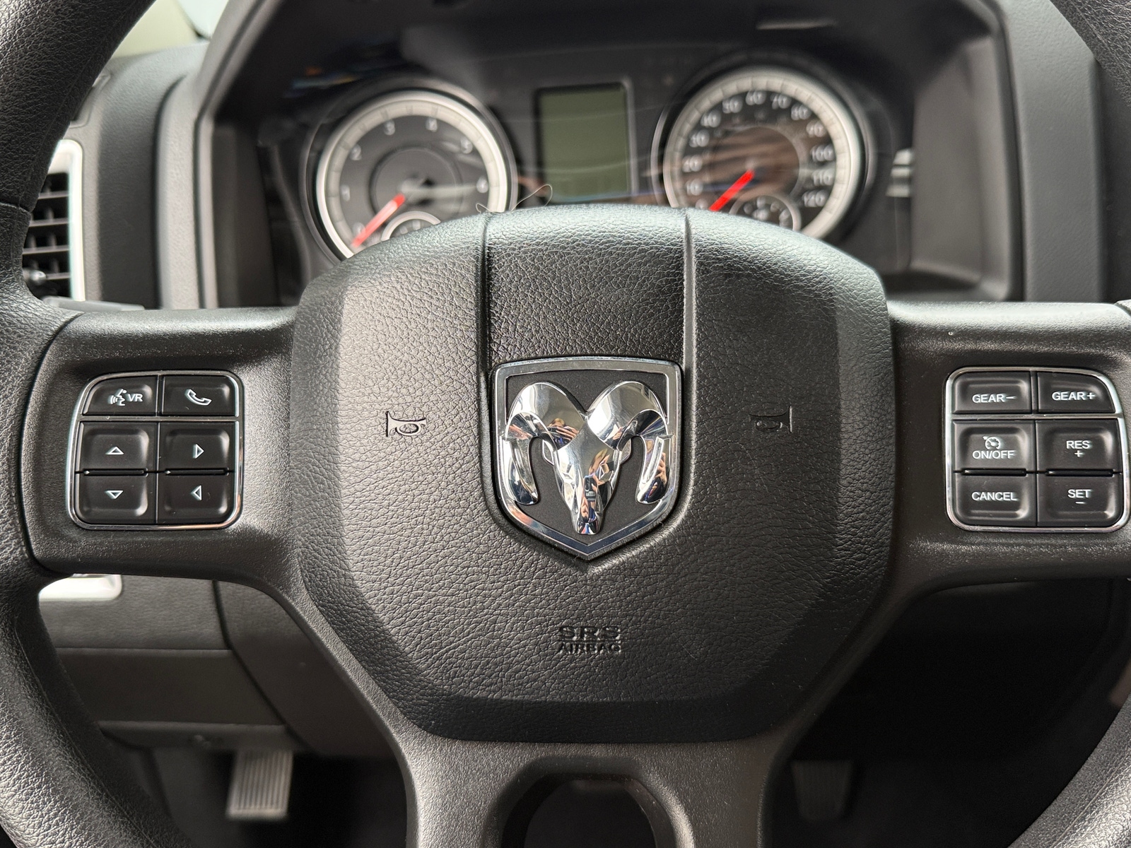 Thumbnail: 2020 RAM 1500 Classic - 5