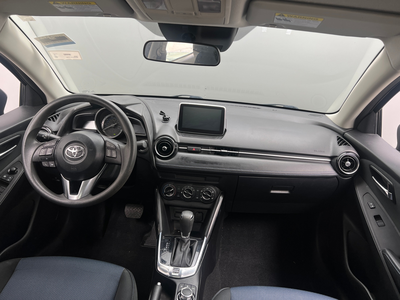 Thumbnail: 2017 Toyota Yaris iA - 3