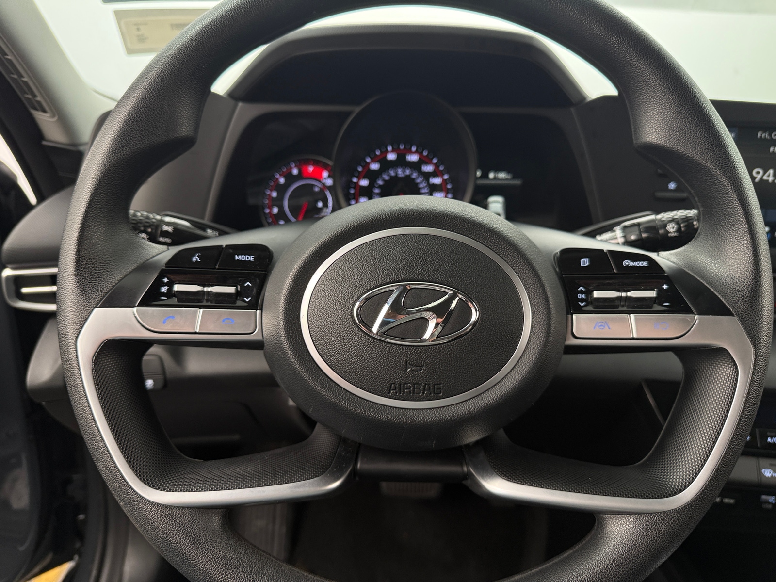 Thumbnail: 2023 Hyundai Elantra - 5