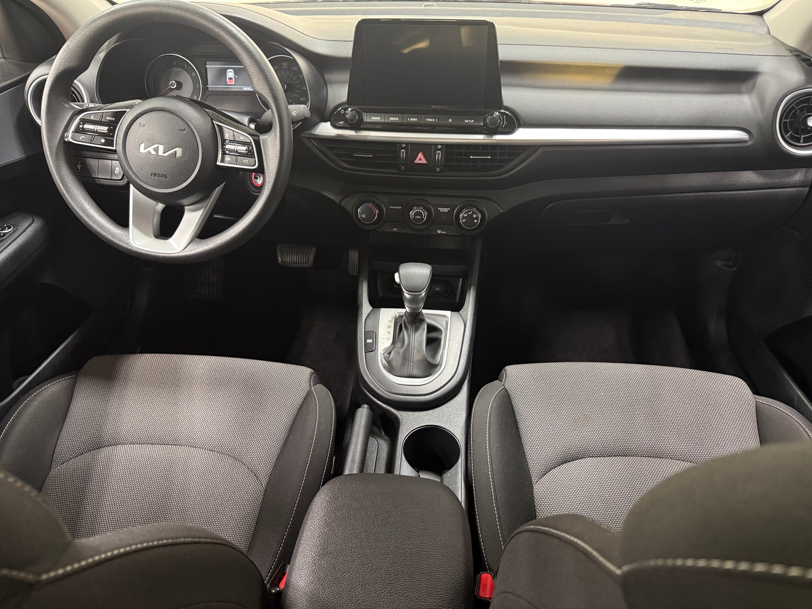 Thumbnail: 2024 Kia Forte - 3