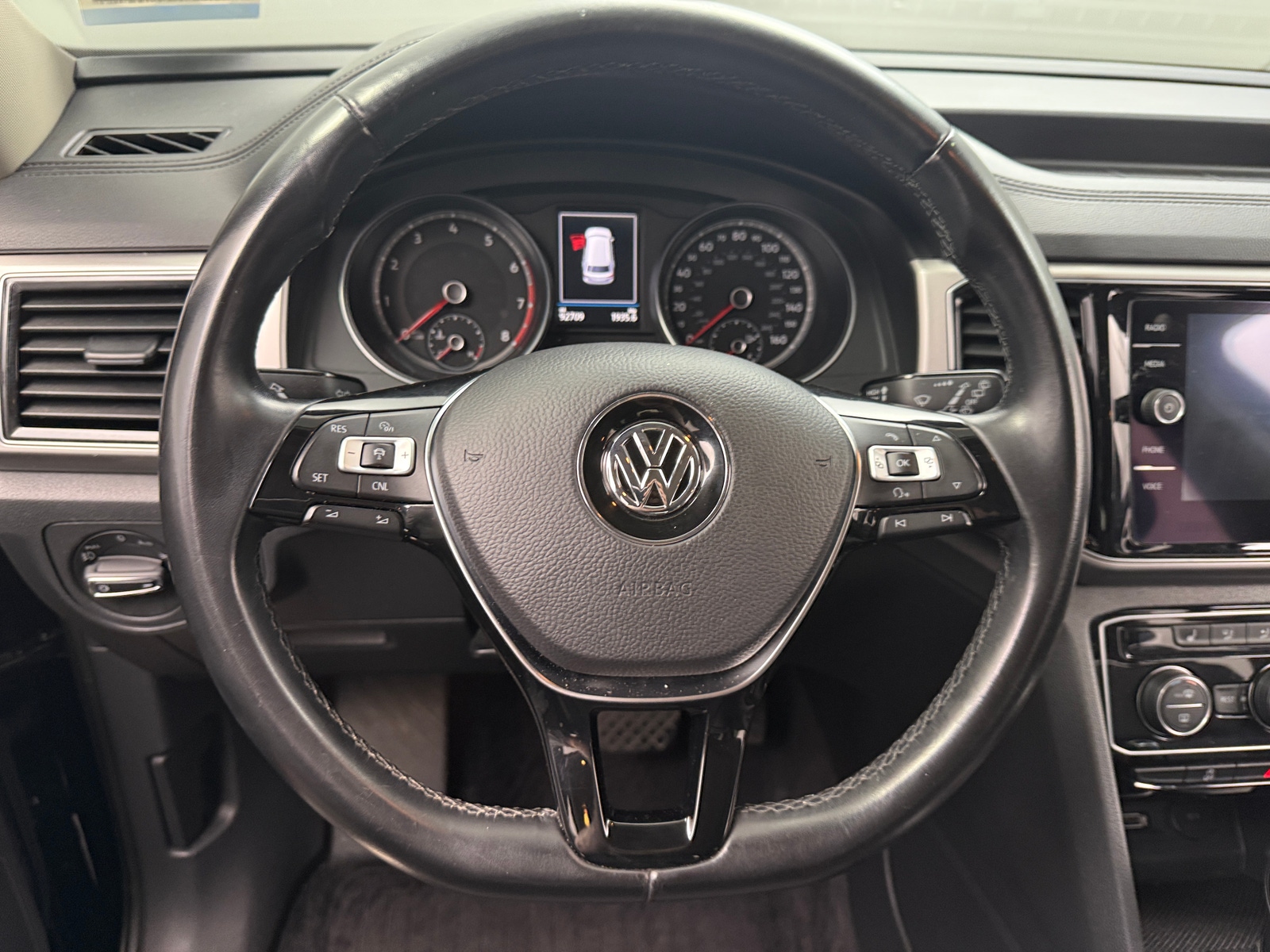 Thumbnail: 2018 Volkswagen Atlas - 4