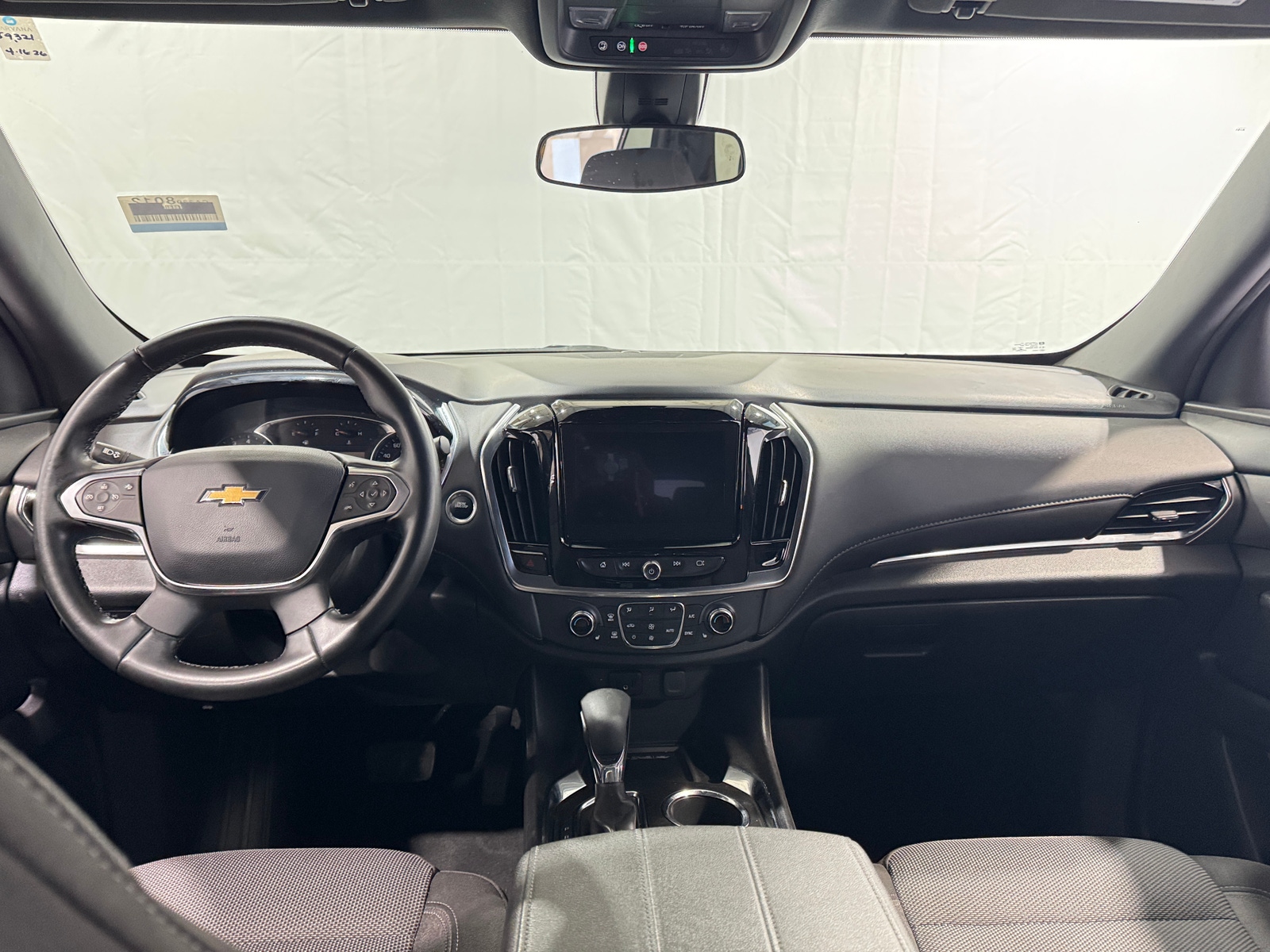 Thumbnail: 2023 Chevrolet Traverse - 3