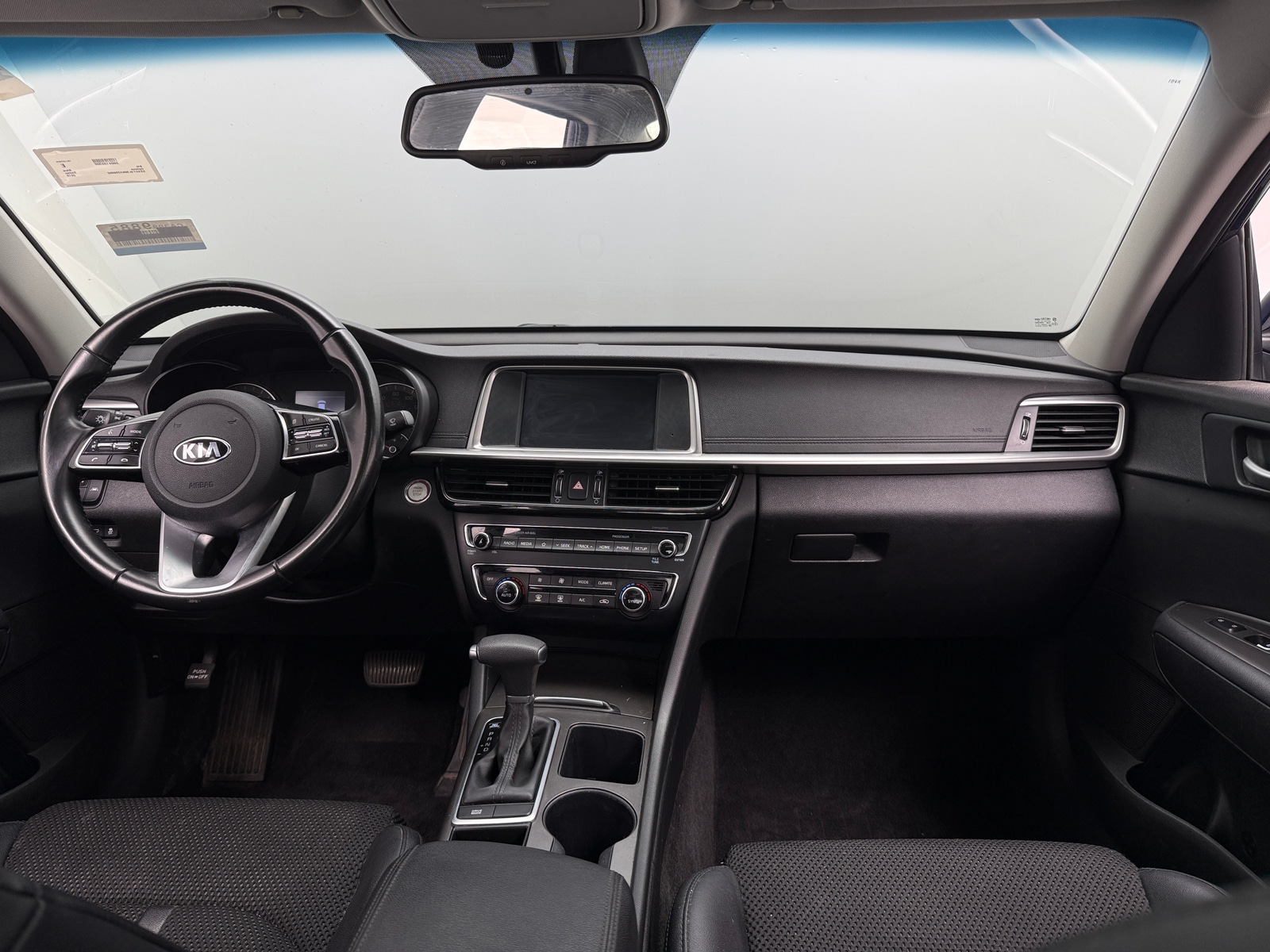 Thumbnail: 2019 Kia Optima - 3