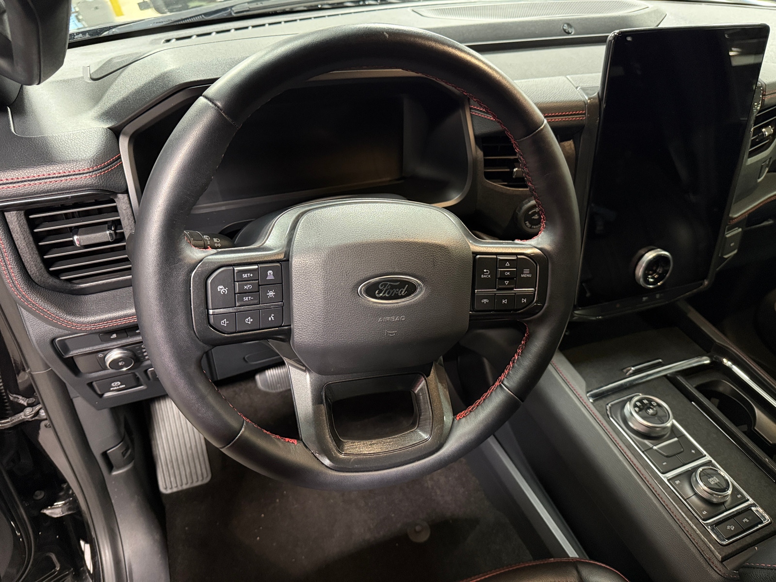 Thumbnail: 2022 Ford Expedition MAX - 4