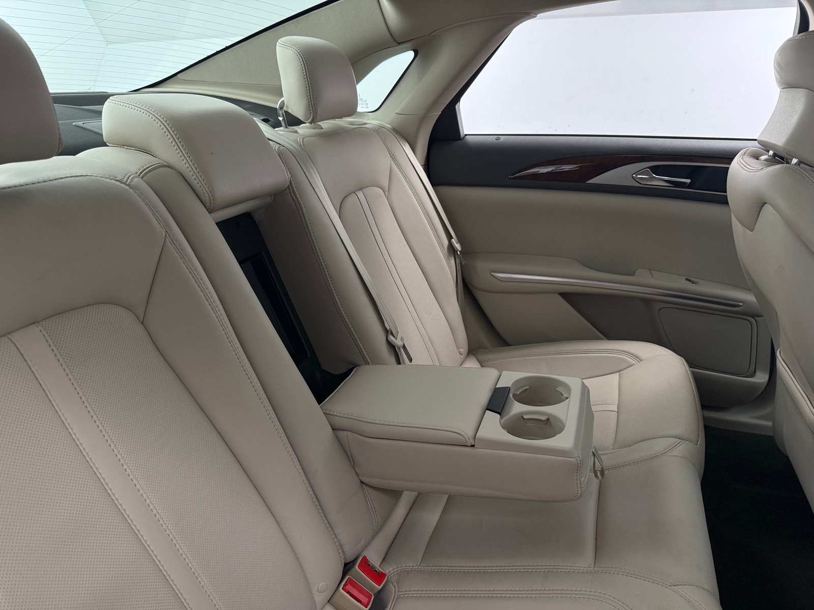 Thumbnail: 2016 Lincoln MKZ - 5