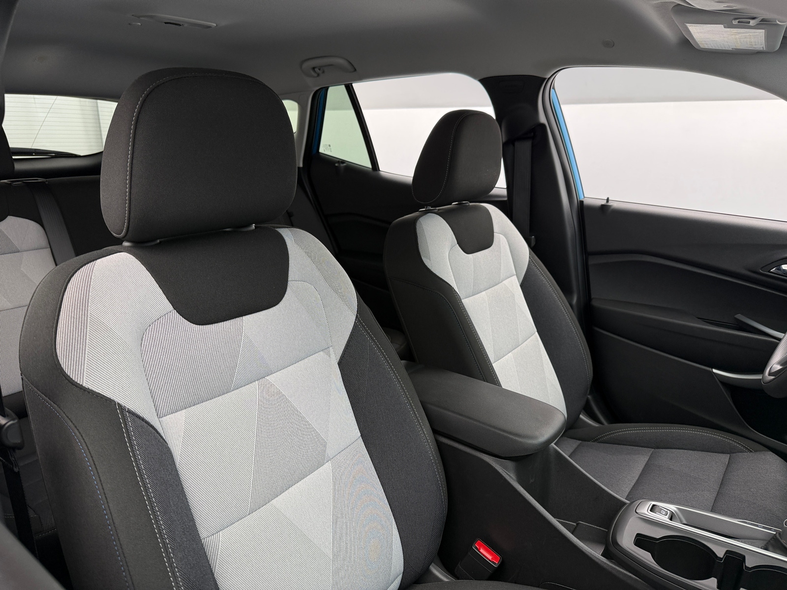 Thumbnail: 2025 Chevrolet Trax - 2