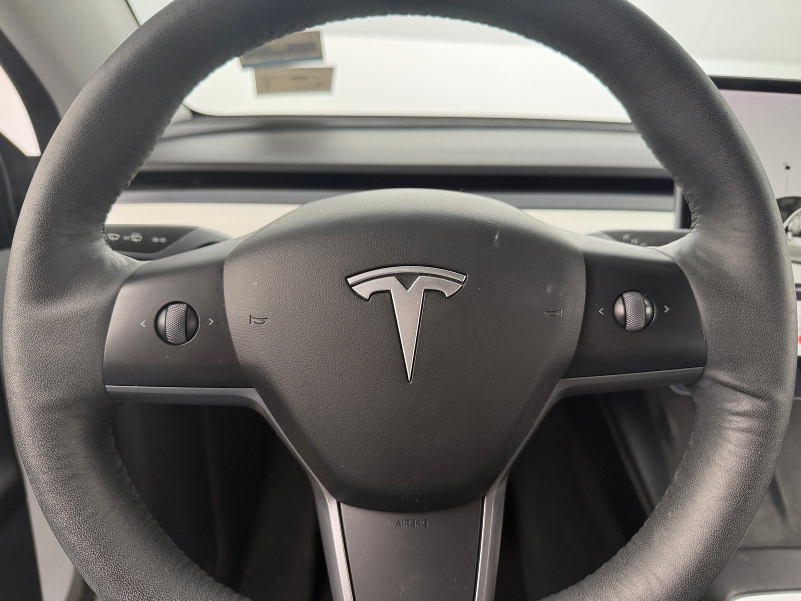 Thumbnail: 2022 Tesla Model Y - 4