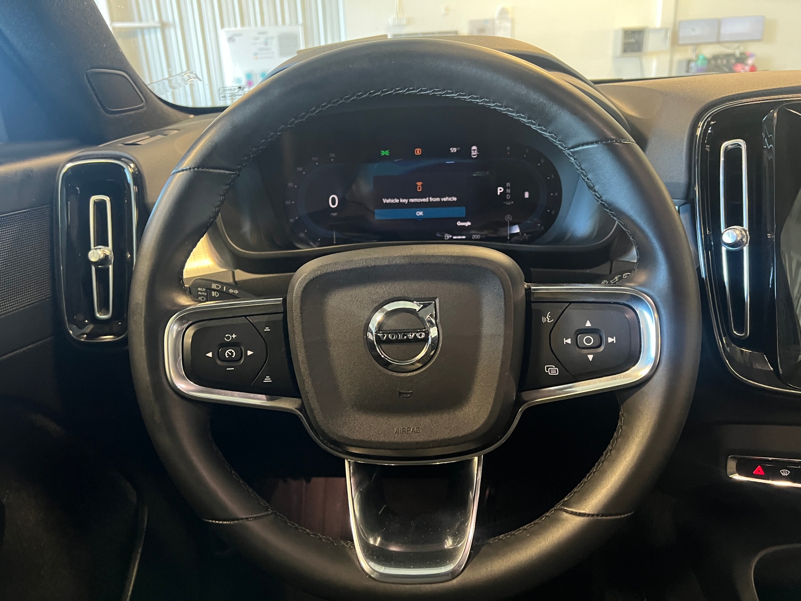 Thumbnail: 2024 Volvo XC40 - 5