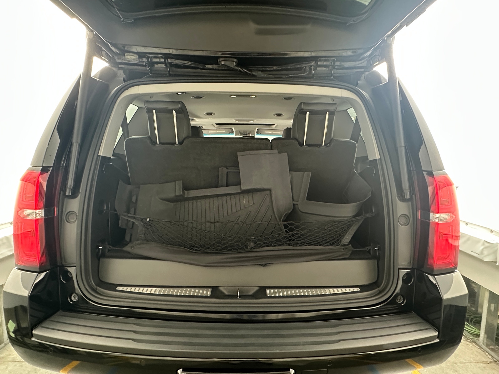 Thumbnail: 2019 Chevrolet Tahoe - 6