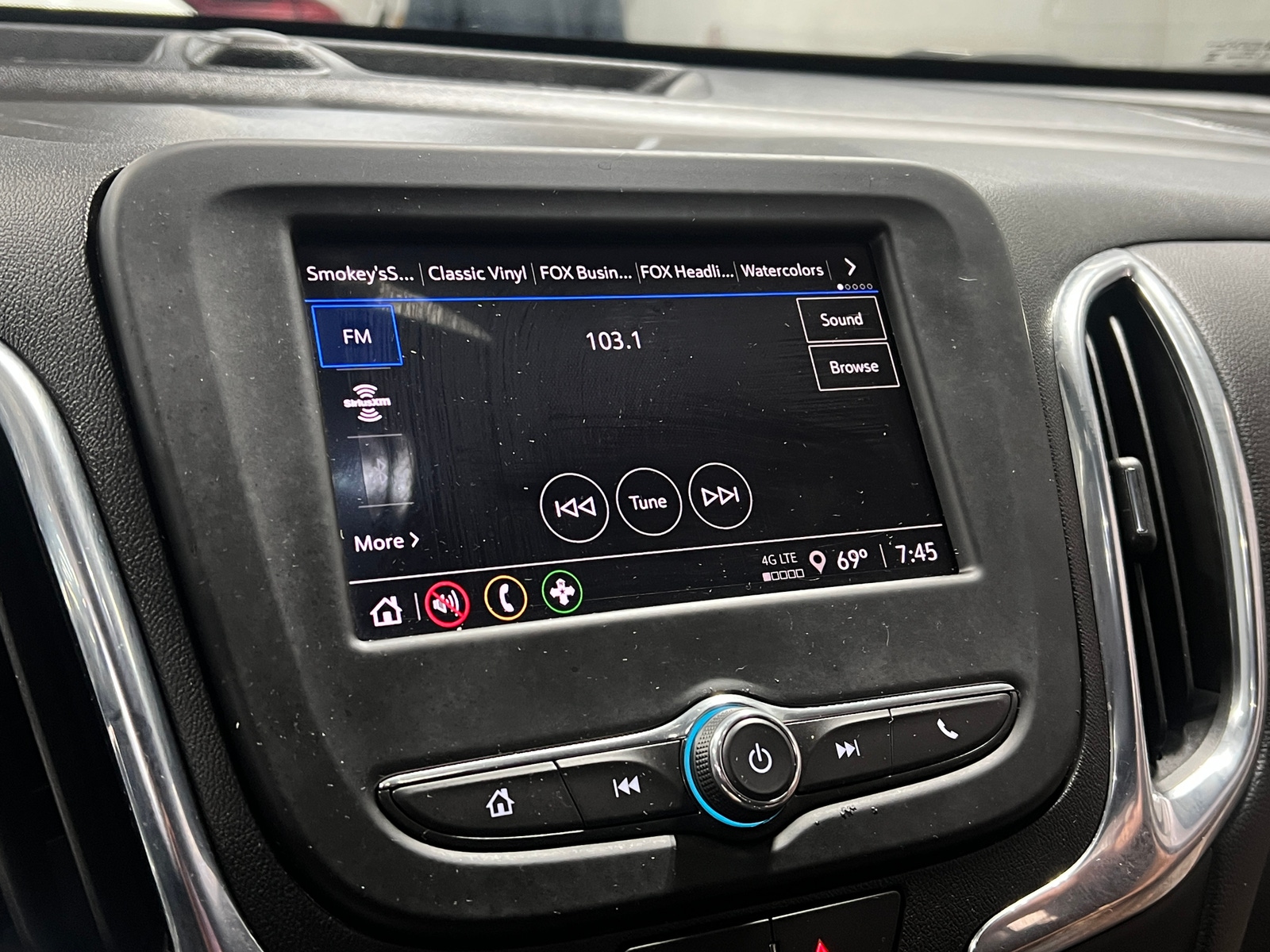 Thumbnail: 2023 Chevrolet Equinox - 4